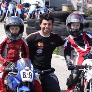 Alessandro Di Berardino presidente dell'asd mini speed e fondatore della medesima associazione.Dal 1992 nelle minimoto vincendo molti titoli regionali ,nazionali ed internazionali.Nella pista mini speed e' anche istruttore per minimoto e kart,per bambini ed adulti.Garantendo massima professionalita'.